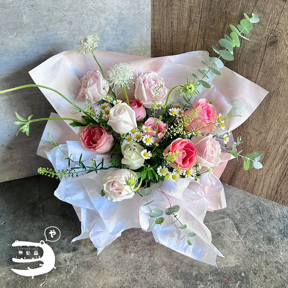 [Budget RM100~] Bouquets crafted by a designer with Taiwanese Certificate